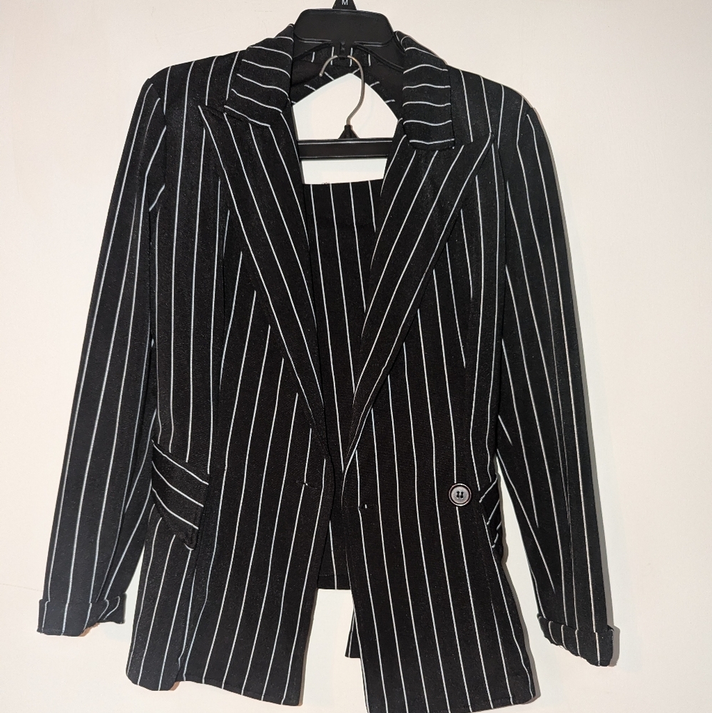 Litton's Uptown Bridal black and silver suit jacket size small